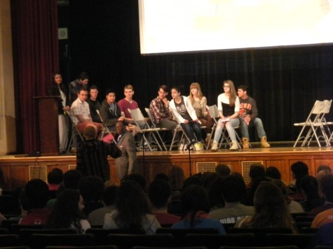 Addressing the crowd about inequality during the 1950s, John Stokes gathered students on stage to demonstrate a scenario.  