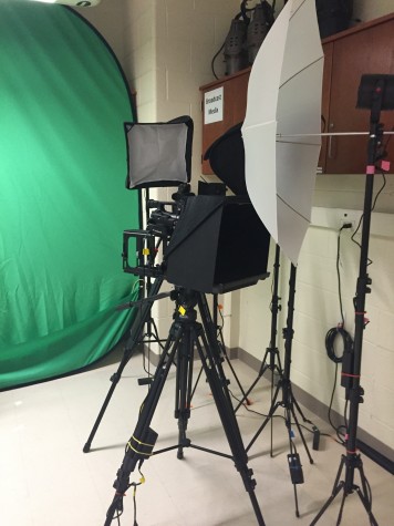 Glen Rock introduces Broadcast Media class