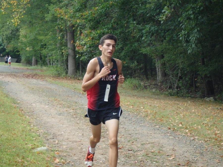 Breaking+a+school+record+during+his+first+season+on+the+Cross+Country+team%2C+Owen+Davitt+sets+his+sights+on+running+at+the+collegiate+level.