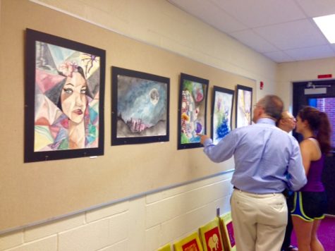 Parents, students, and faculty were free to walk through the halls during Glenstock to see the artwork being shown.
