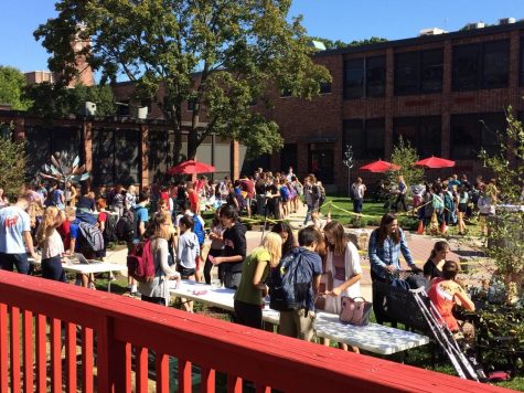 Students join extracurricular activities at Club Walk-Around