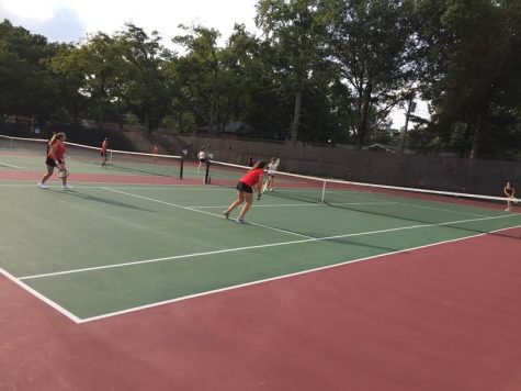 Girls tennis wins match against Leonia