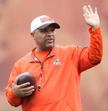Former Cleveland Browns head coach Hue Jackson stands on field supporting his team. General manager John Dorsey fired Jackson on October 29 and is now searching for a replacement. General manager John Dorsey hopes that a new coach will end the Browns’ streak of losing seasons. 