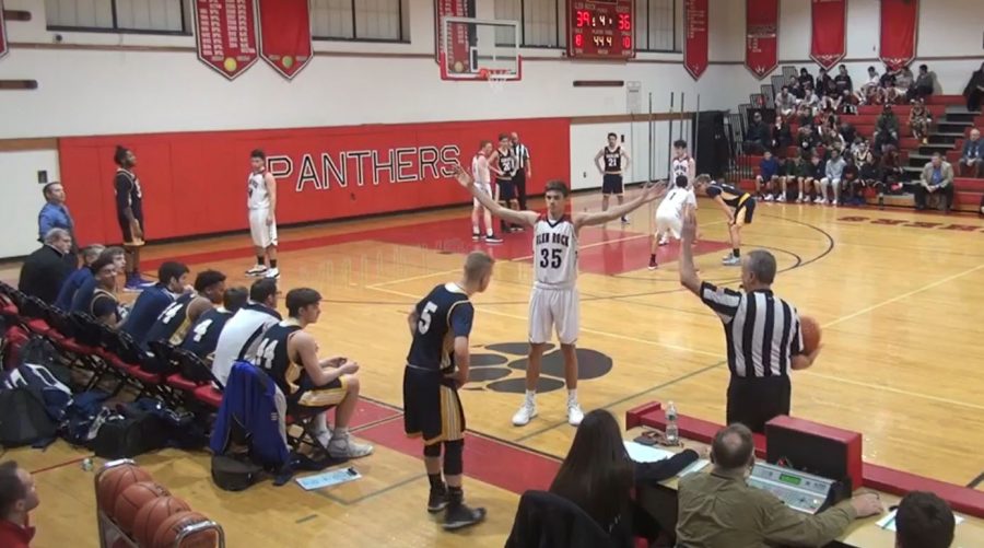 Glen Rock closing out Tuesdays win over Eastern Christian on defense late in the game.