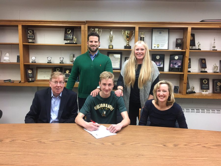 Andrew  commits The College of William and Mary