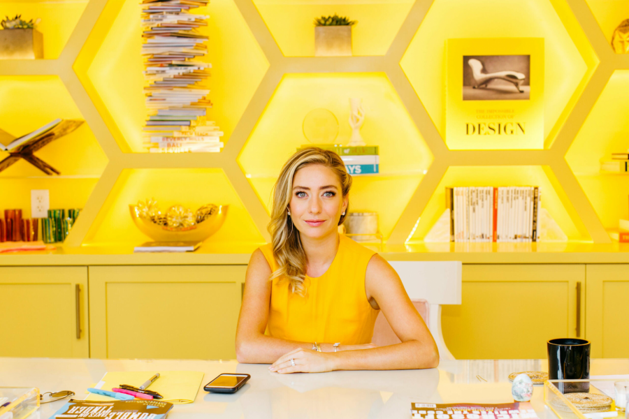 Bumble+Dating+App%3A+How+Whitney+Wolfe+Herd+Built+Her+Billion-Dollar+Empire