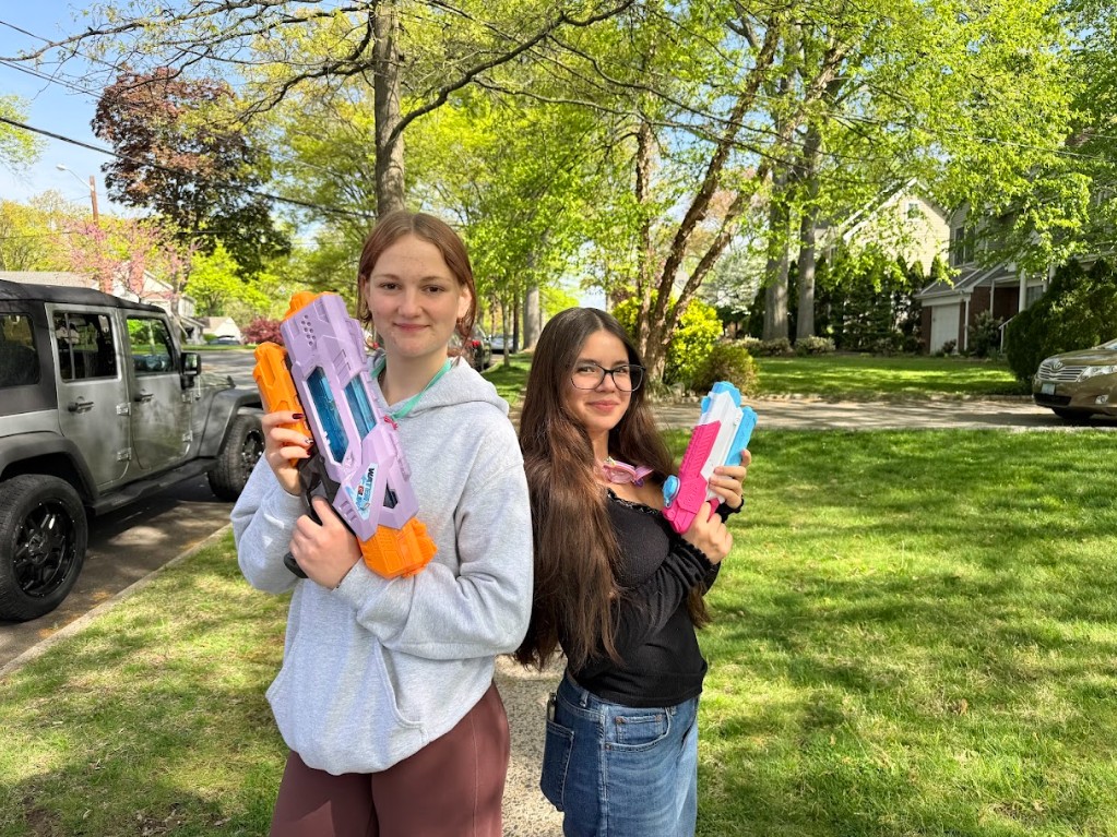 Team "Squirt Sisters," with Cindy Hinkle (left and Lily Bell (right), have moved on to Round 2